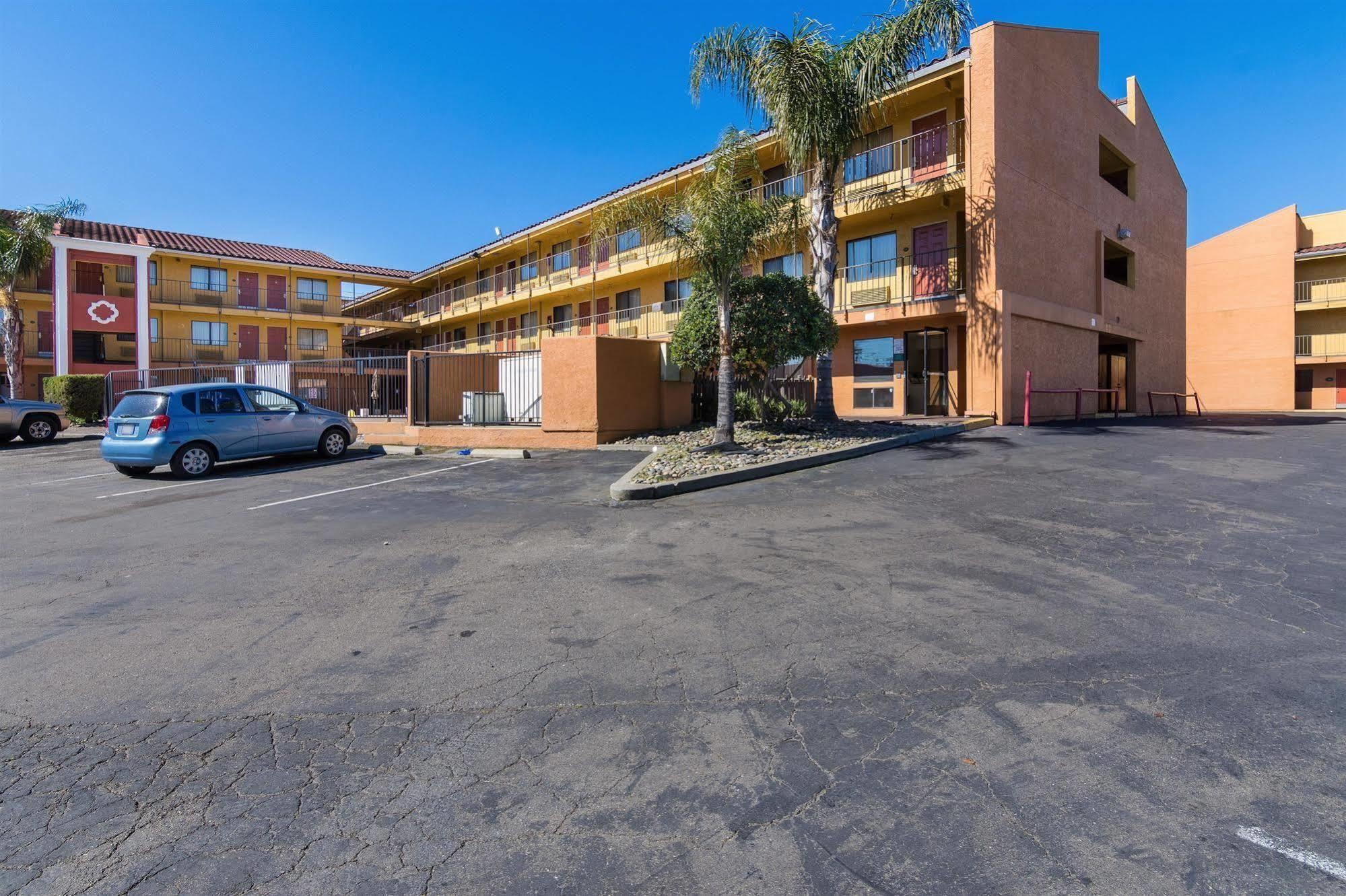 Motel 6-Stockton, Ca エクステリア 写真
