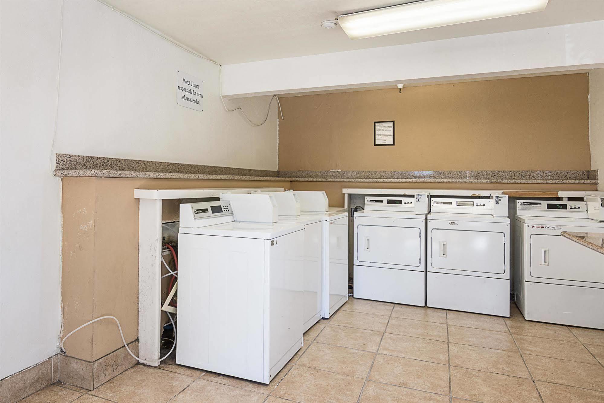 Motel 6-Stockton, Ca エクステリア 写真